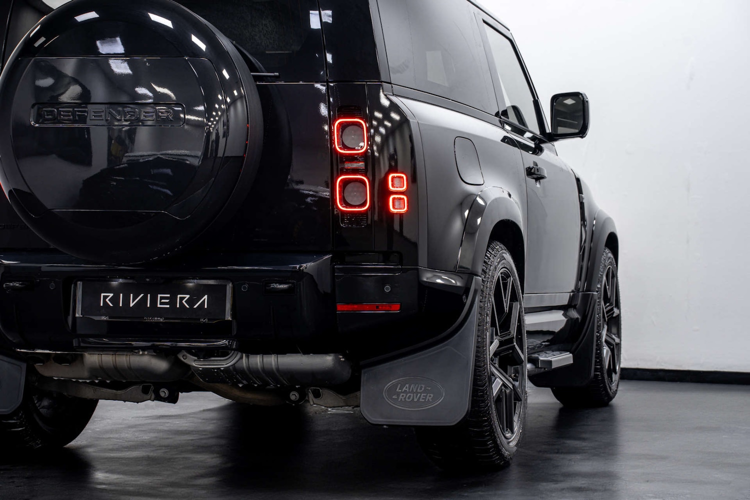 Used Land Rover Defender 2024 for sale - 77406682: Photo 10