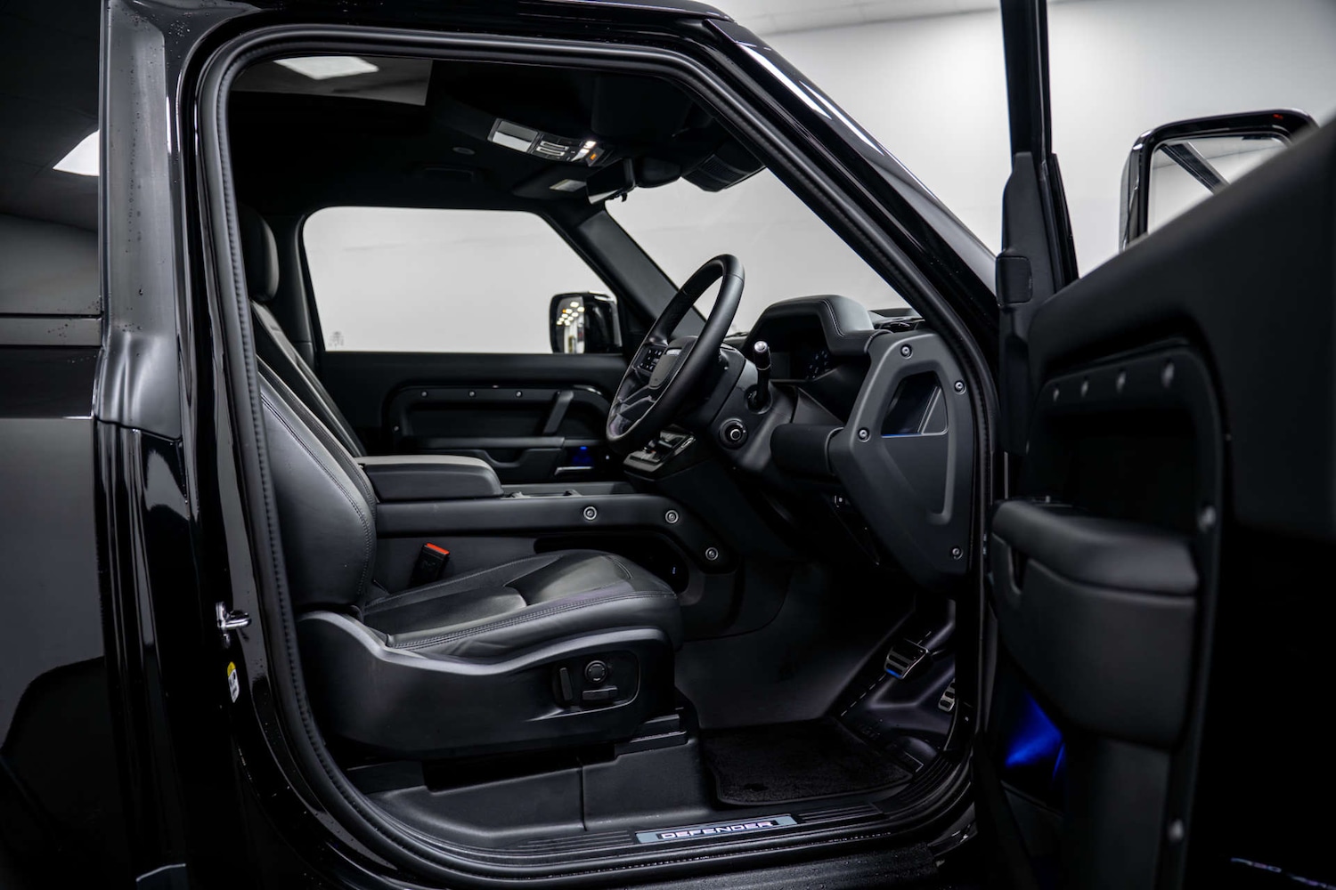 Used Land Rover Defender 2024 for sale - 77406682: Photo 23