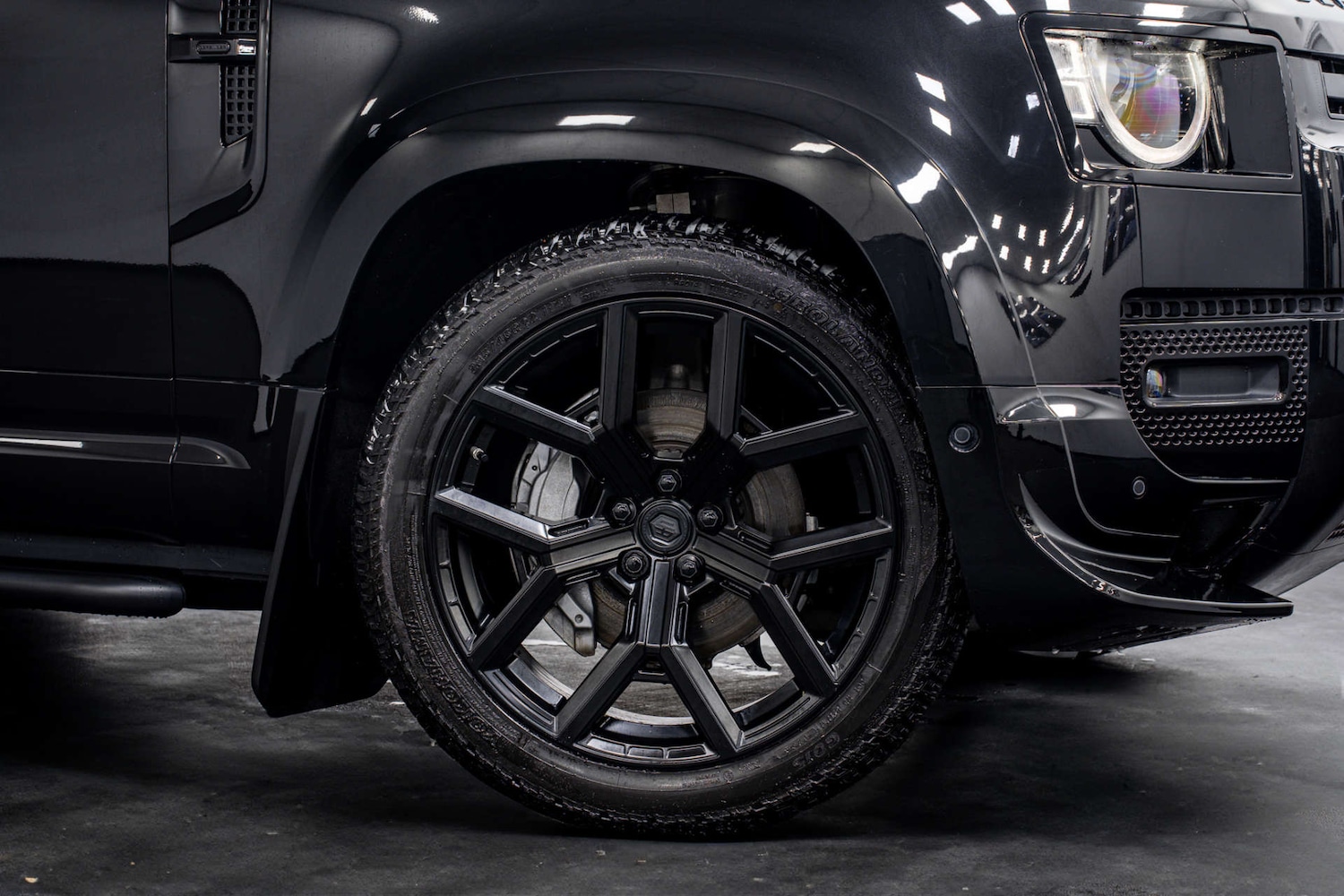 Used Land Rover Defender 2024 for sale - 77406682: Photo 4