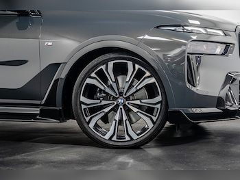 Used BMW X7 2023 for sale - 75597591: Photo