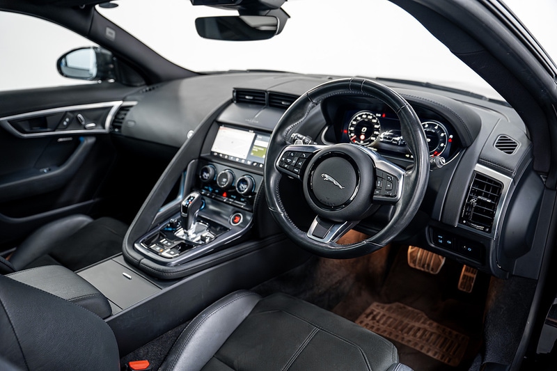 Used Jaguar F-Type 2022 for sale - 76470655: Photo 2