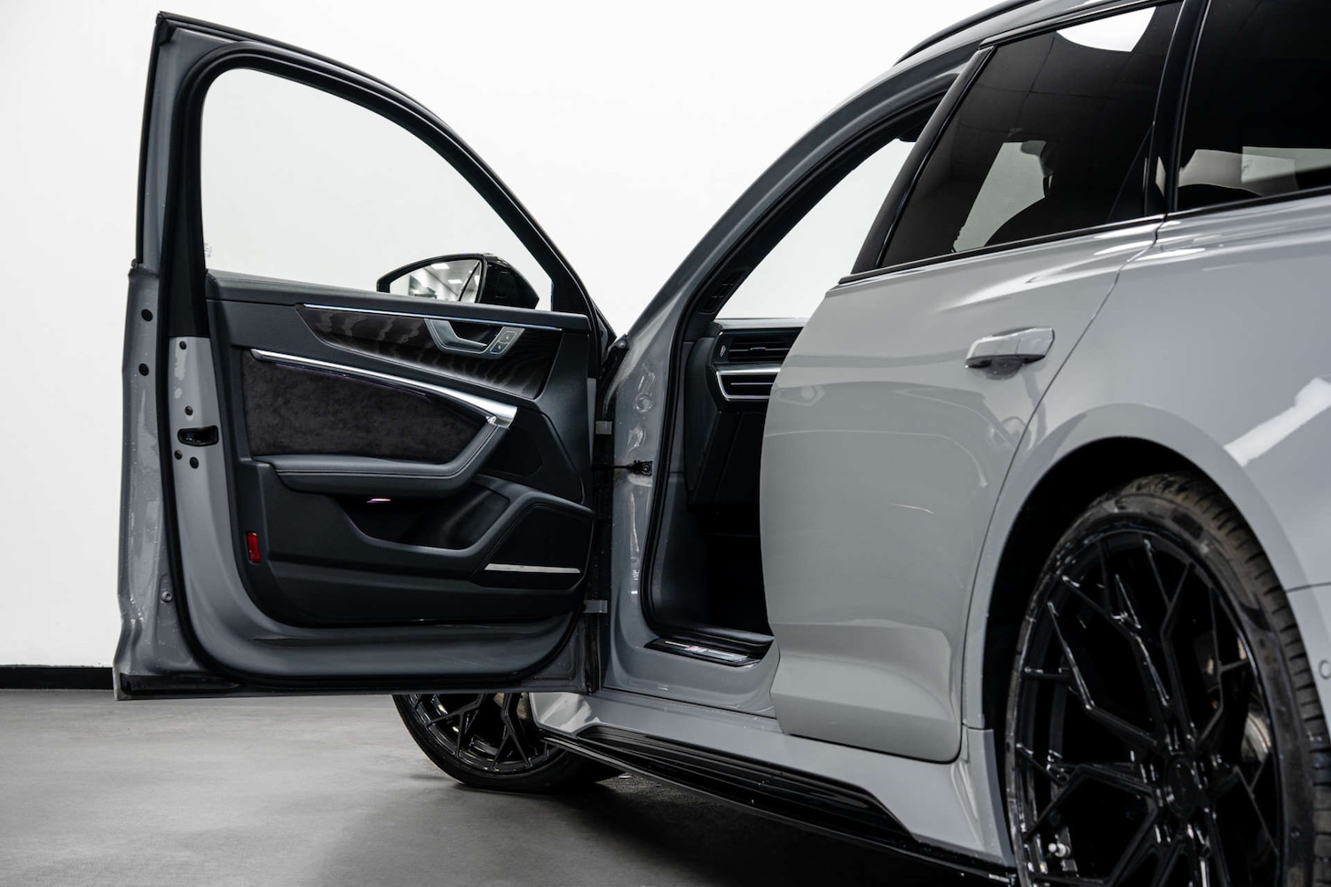 Used Audi RS6 2020 for sale - 77406613: Photo 6