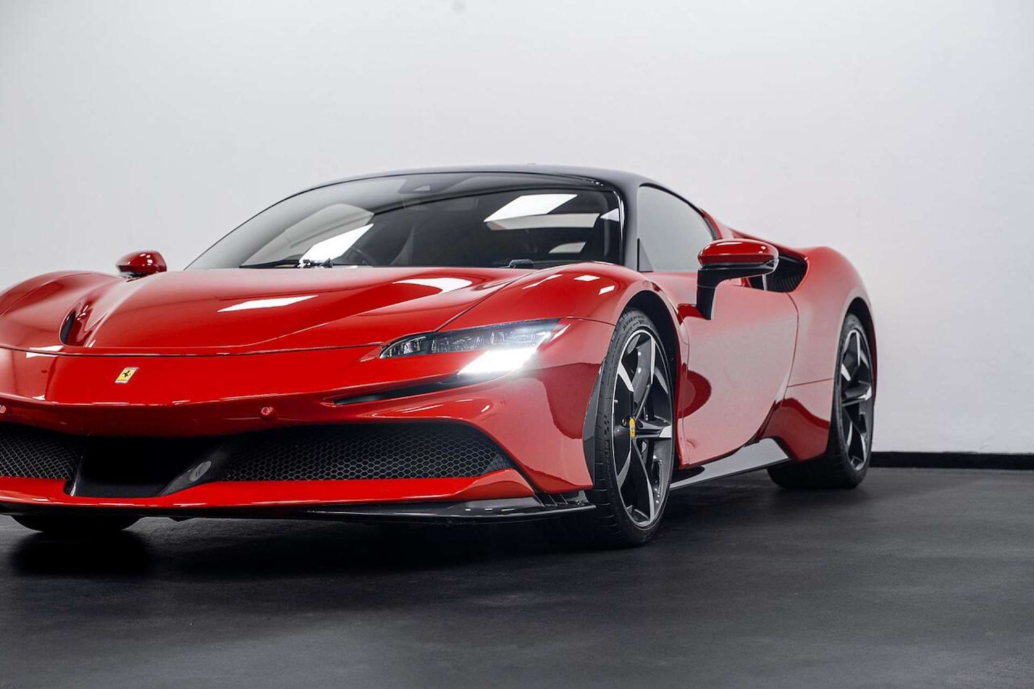 Used Ferrari SF90 Stradale 2023 for sale - 77406664: Photo 12