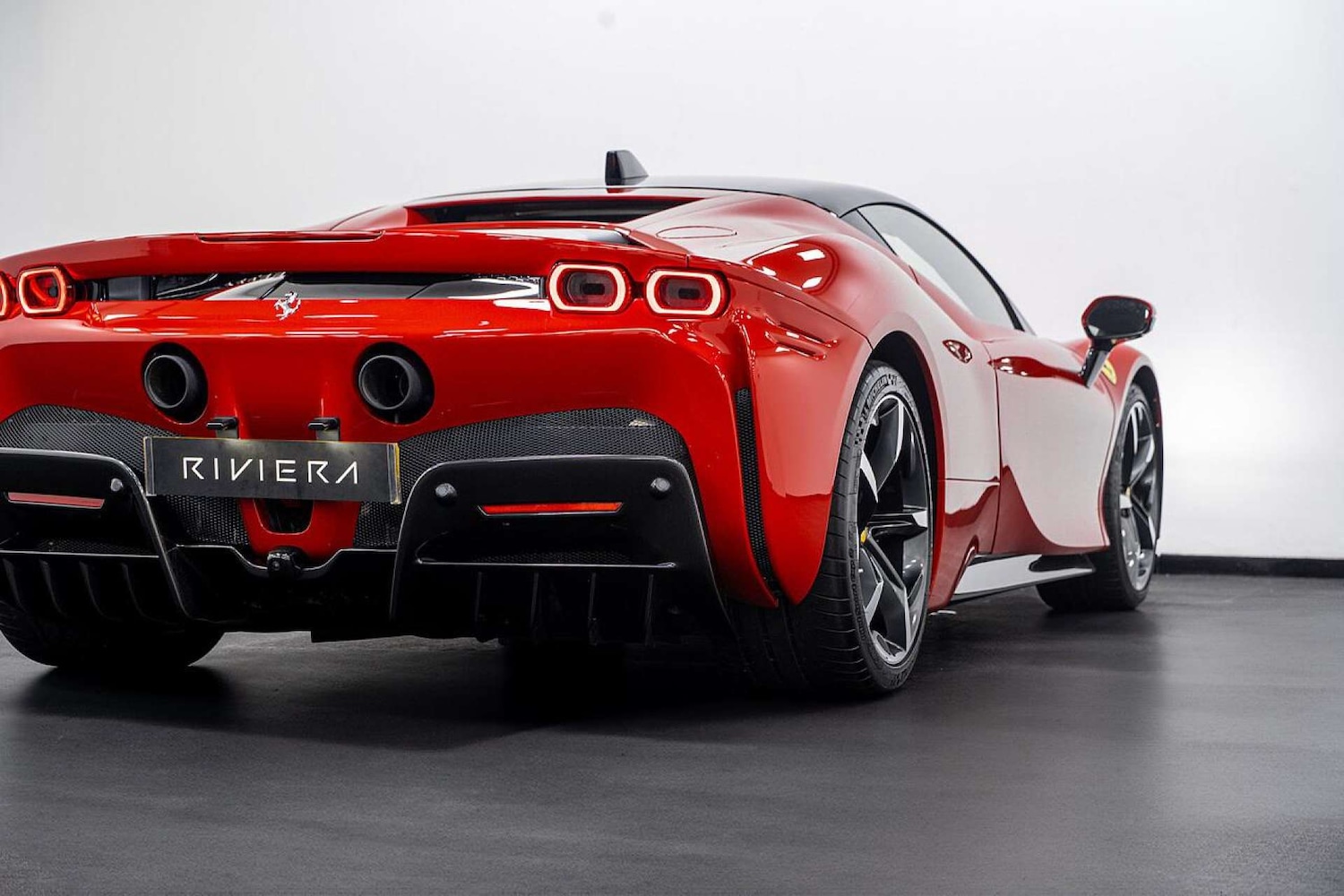 Used Ferrari SF90 Stradale 2023 for sale - 77406664: Photo 14