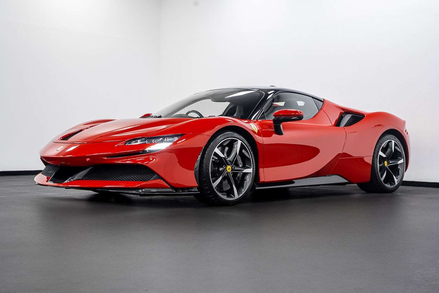 Used Ferrari SF90 Stradale 2023 for sale - 77406664: Photo 15