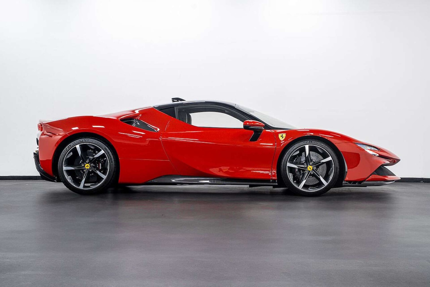 Used Ferrari SF90 Stradale 2023 for sale - 77406664: Photo 19