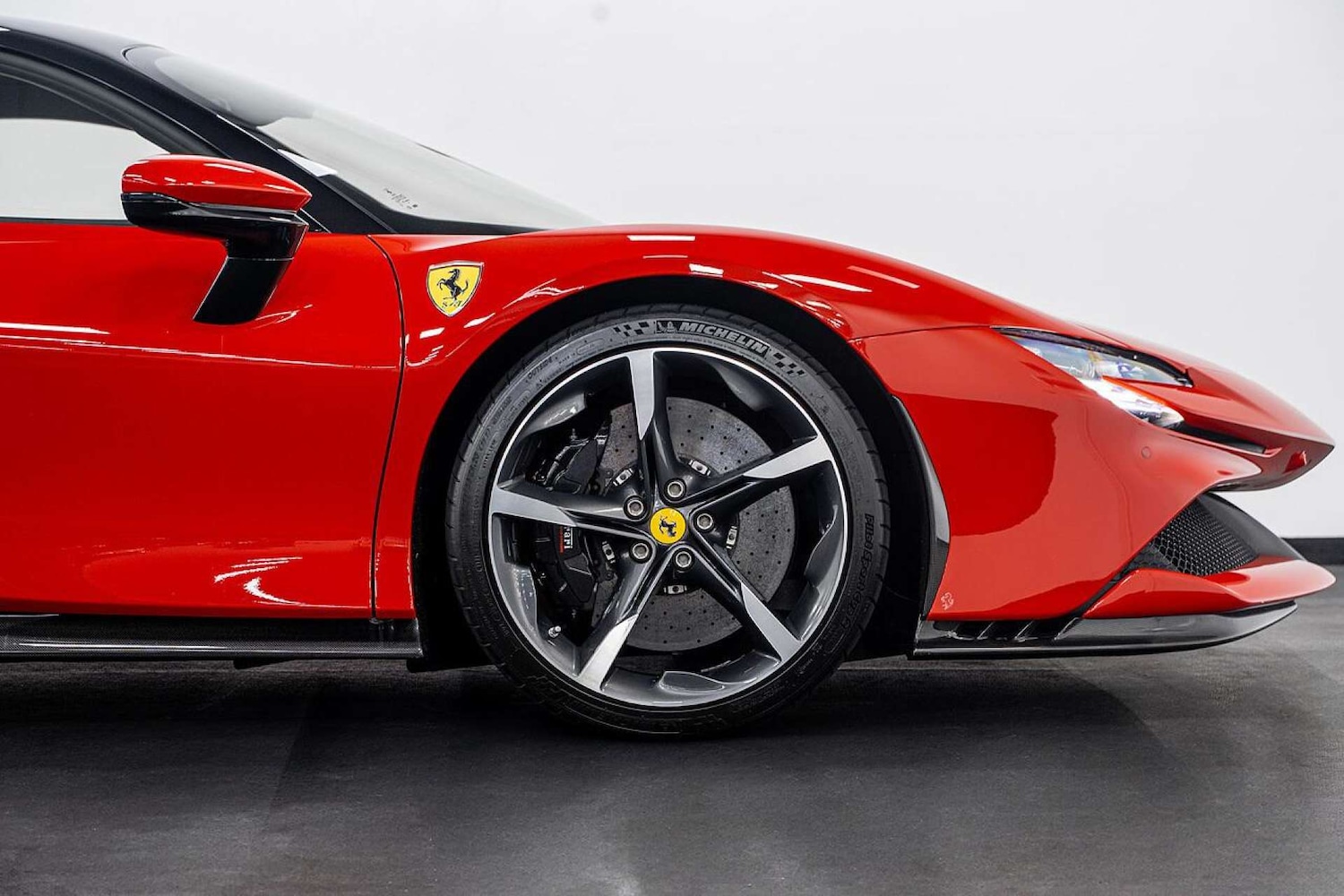 Used Ferrari SF90 Stradale 2023 for sale - 77406664: Photo 20