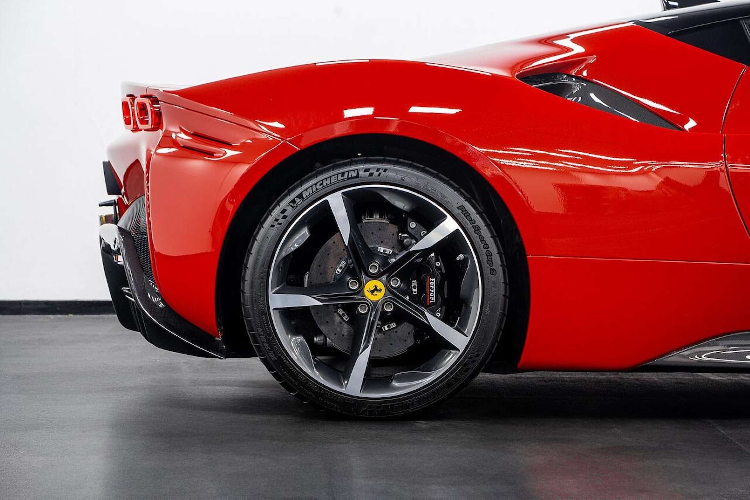 Used Ferrari SF90 Stradale 2023 for sale - 77406664: Photo 21