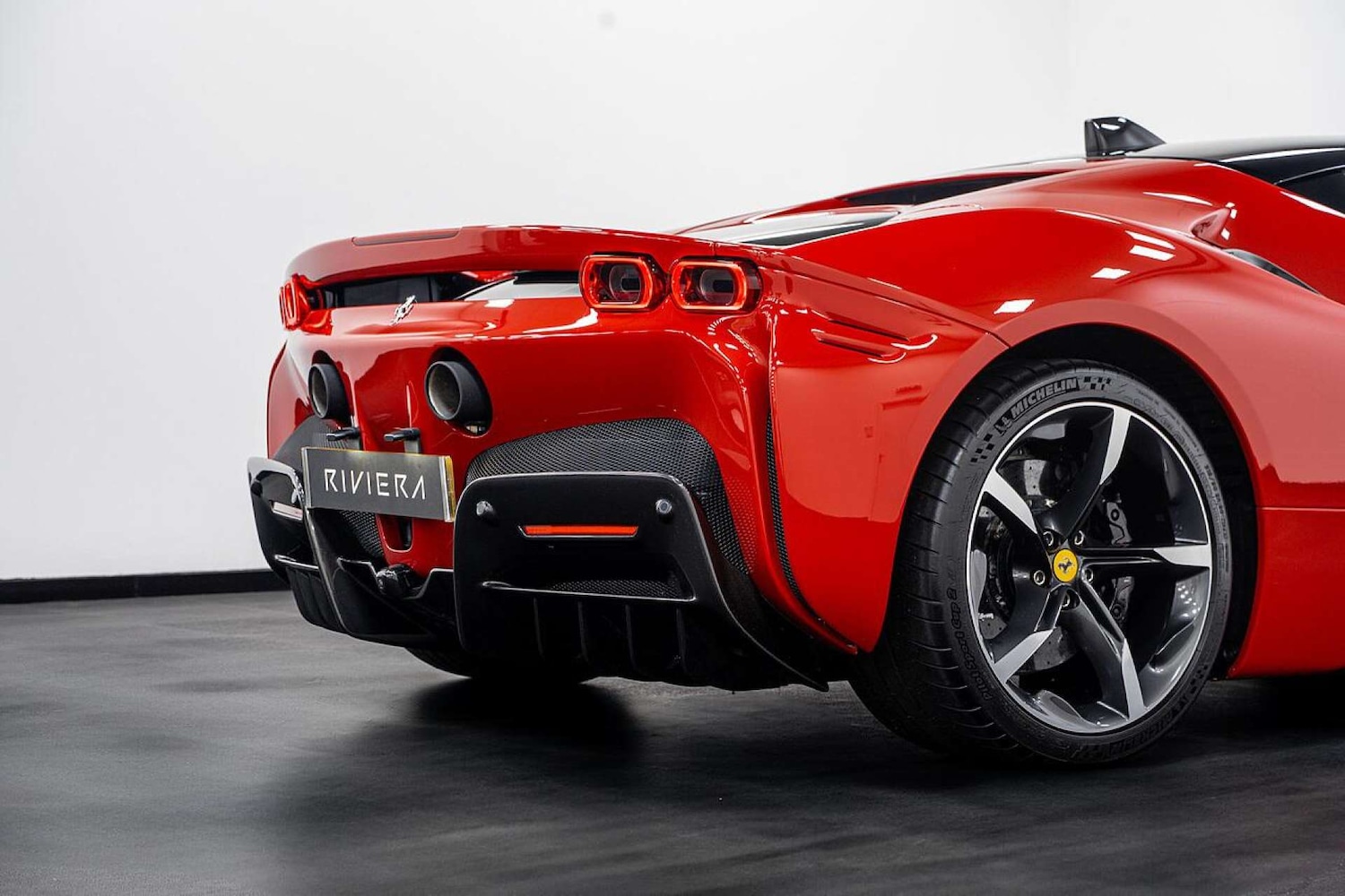 Used Ferrari SF90 Stradale 2023 for sale - 77406664: Photo 23