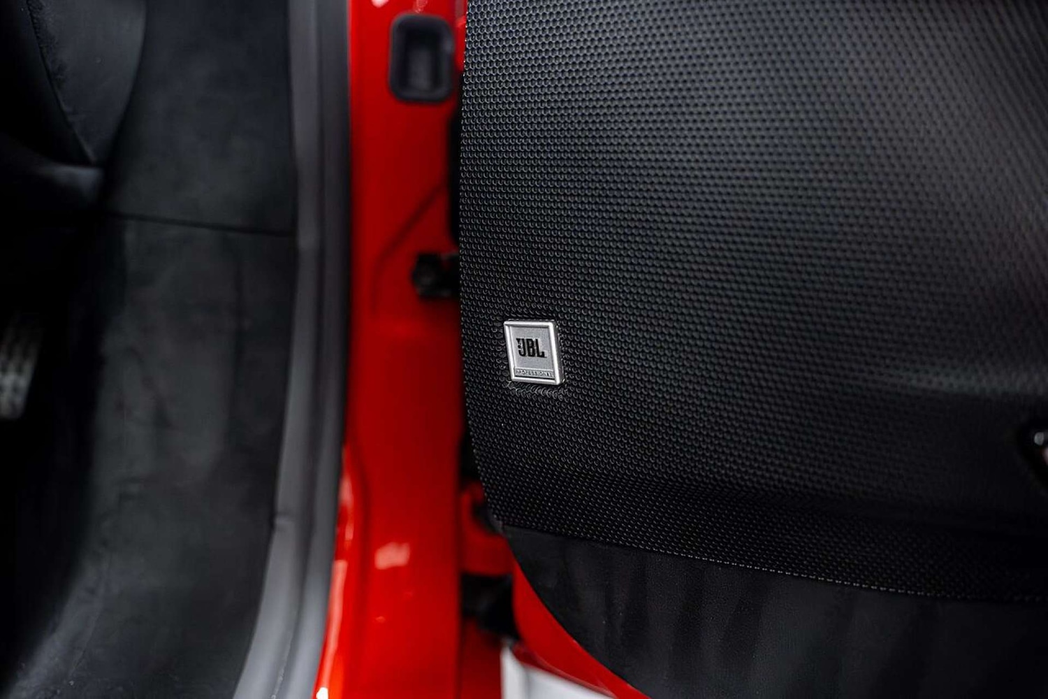 Used Ferrari SF90 Stradale 2023 for sale - 77406664: Photo 31