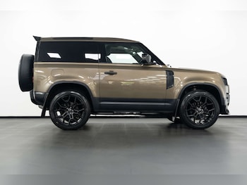 Used Land Rover Defender 2024 for sale - 78488278: Photo
