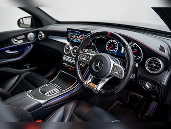 Used Mercedes-Benz GLC 2020 for sale - 77038601: Photo