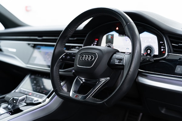 Used Audi Q7 2021 for sale - 76030003: Photo 30