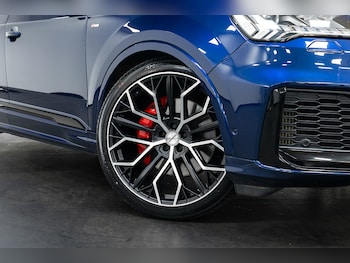 Used Audi Q7 2023 for sale - 78952045: Photo