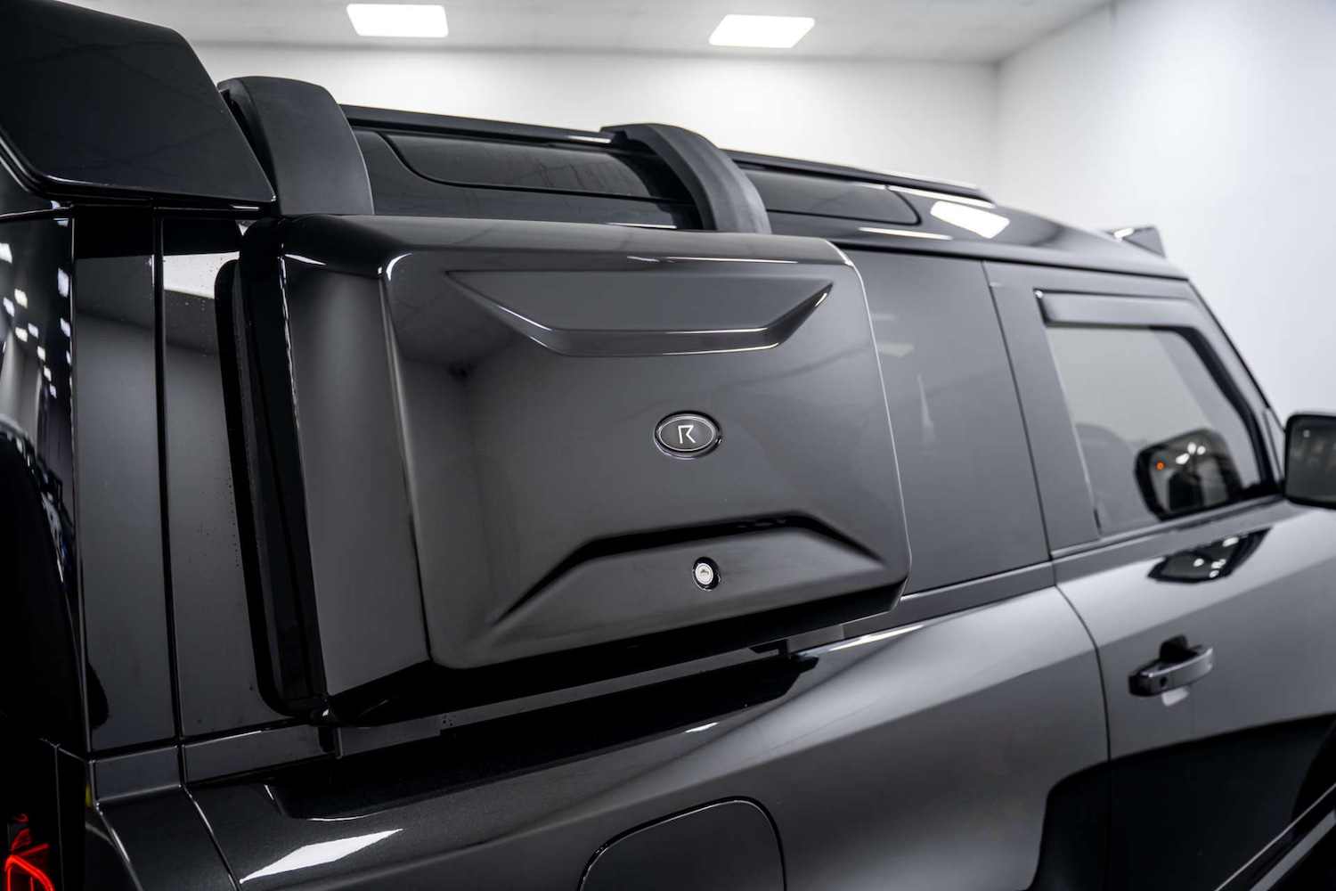 Used Land Rover Defender 2023 for sale - 77406687: Photo 18