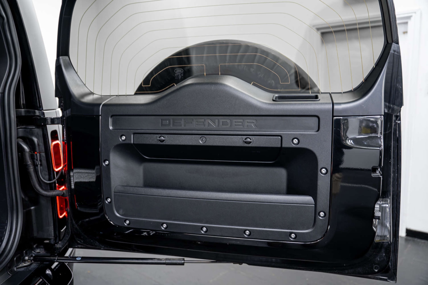 Used Land Rover Defender 2023 for sale - 77406687: Photo 21