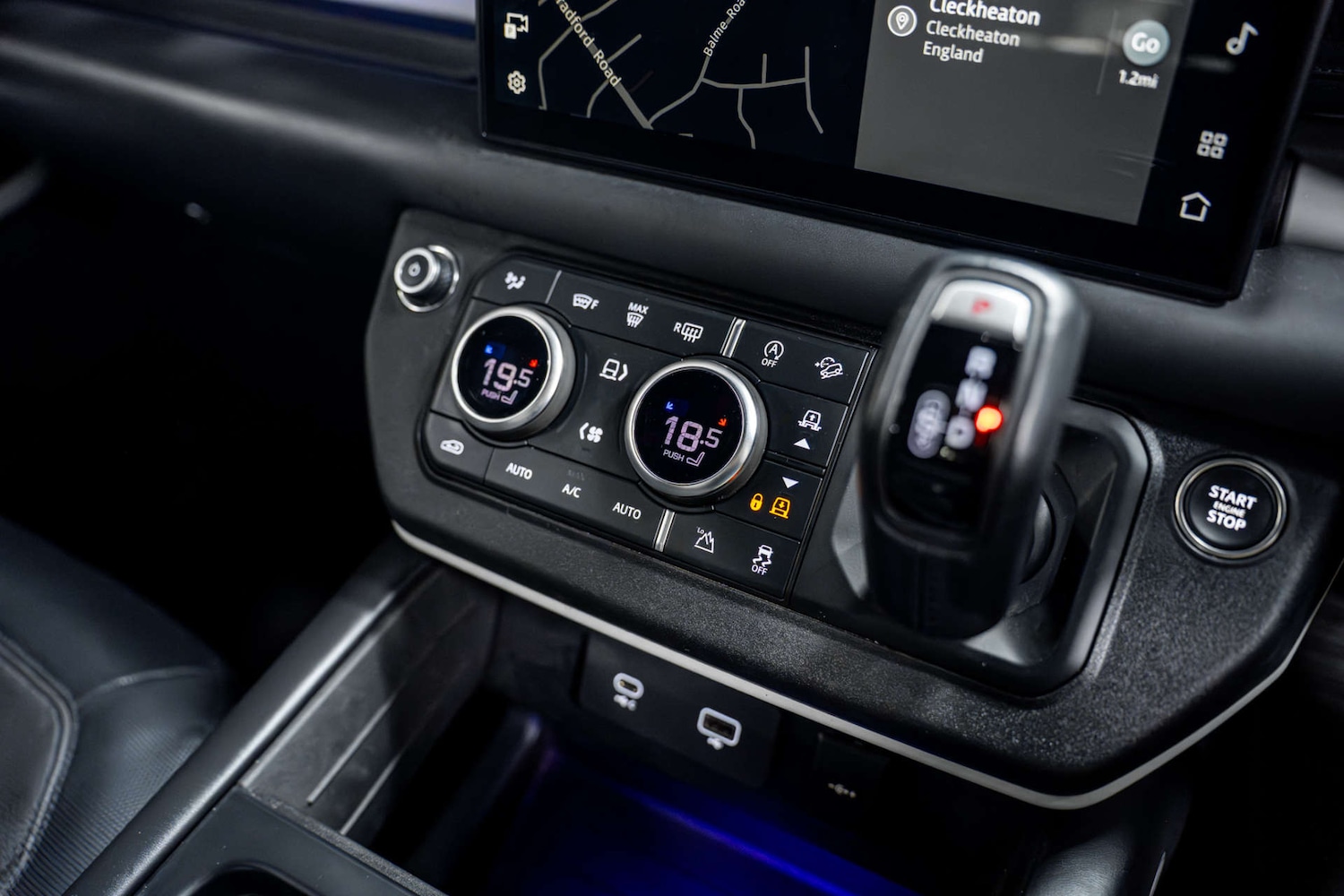 Used Land Rover Defender 2023 for sale - 77406687: Photo 34