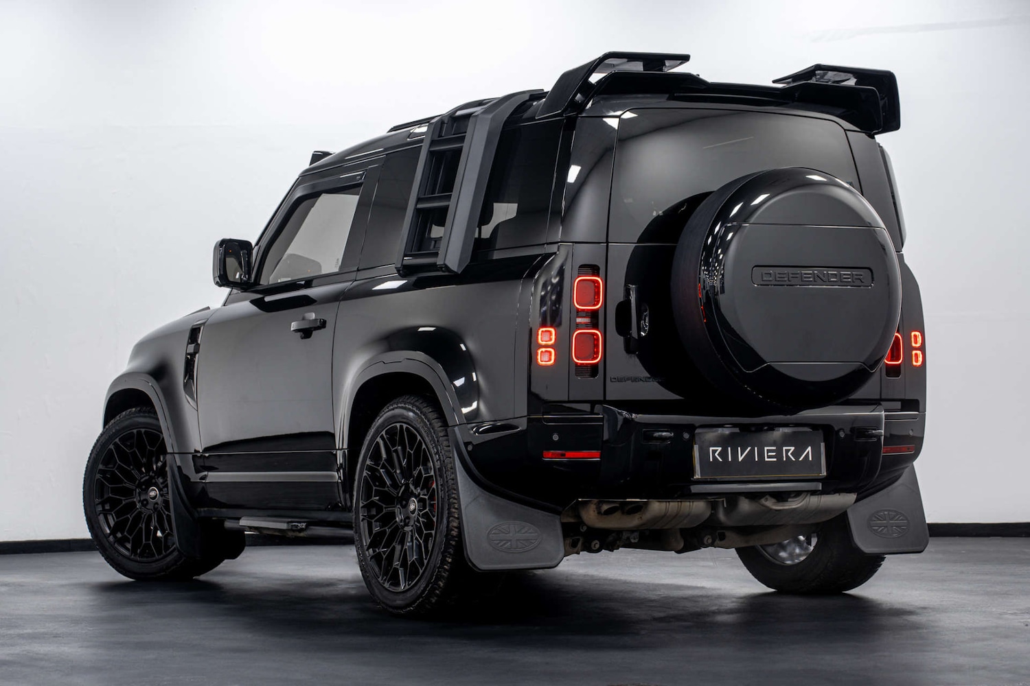 Used Land Rover Defender 2023 for sale - 77406687: Photo 5