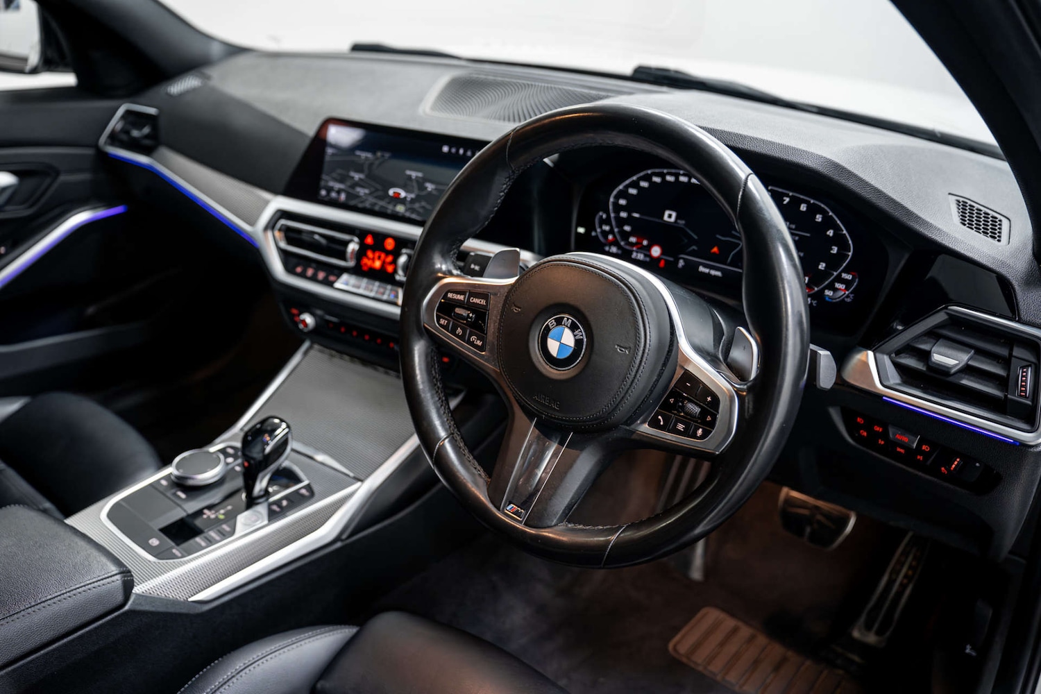 Used BMW 3 Series 2019 for sale - 77406684: Photo 2