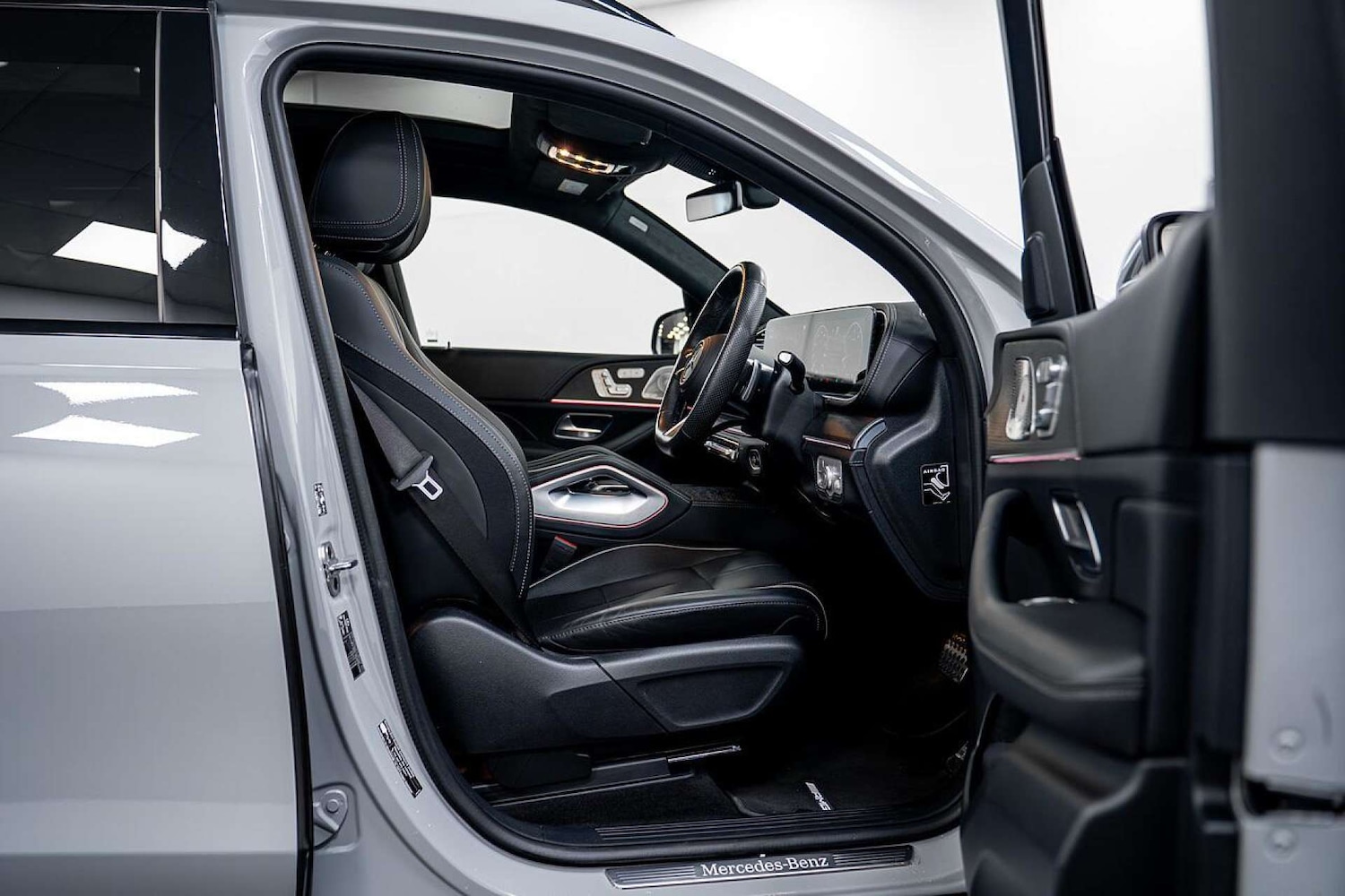 Used Mercedes-Benz GLS 2024 for sale - 77406667: Photo 29