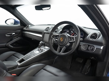 Used Porsche Cayman 2024 for sale - 79434900: Photo