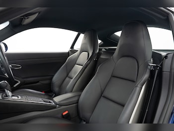 Used Porsche Cayman 2024 for sale - 79434900: Photo