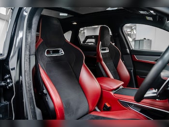 Used Jaguar F-Pace 2021 for sale - 75321657: Photo