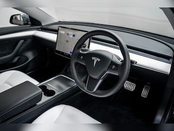 Used Tesla Model 3 2023 for sale - 77264066: Photo