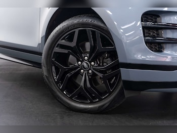 Used Land Rover Range Rover Evoque 2023 for sale - 78097390: Photo