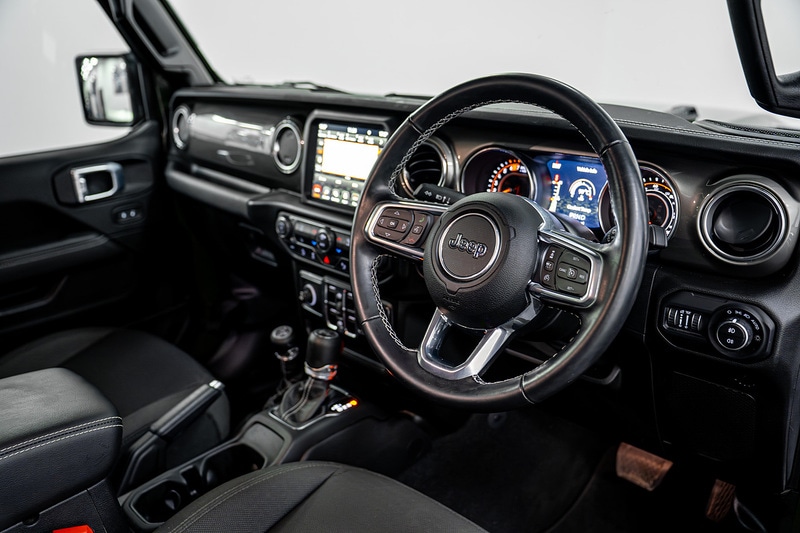 Used Jeep Wrangler 2022 for sale - 76553639: Photo 2