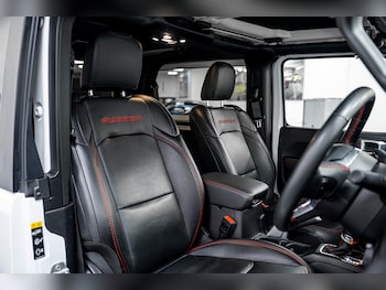 Used Jeep Wrangler 2023 for sale - 76553637: Photo