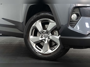 Used Toyota RAV4 2021 for sale - 78611707: Photo