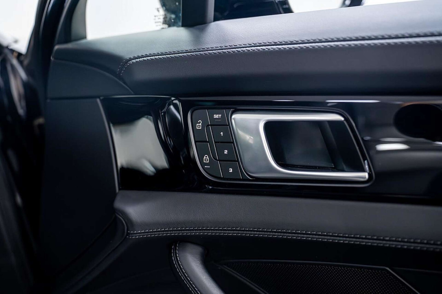 Used Porsche Panamera 2023 for sale - 77406659: Photo 25