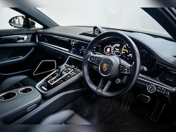 Used Porsche Panamera 2023 for sale - 77406659: Photo