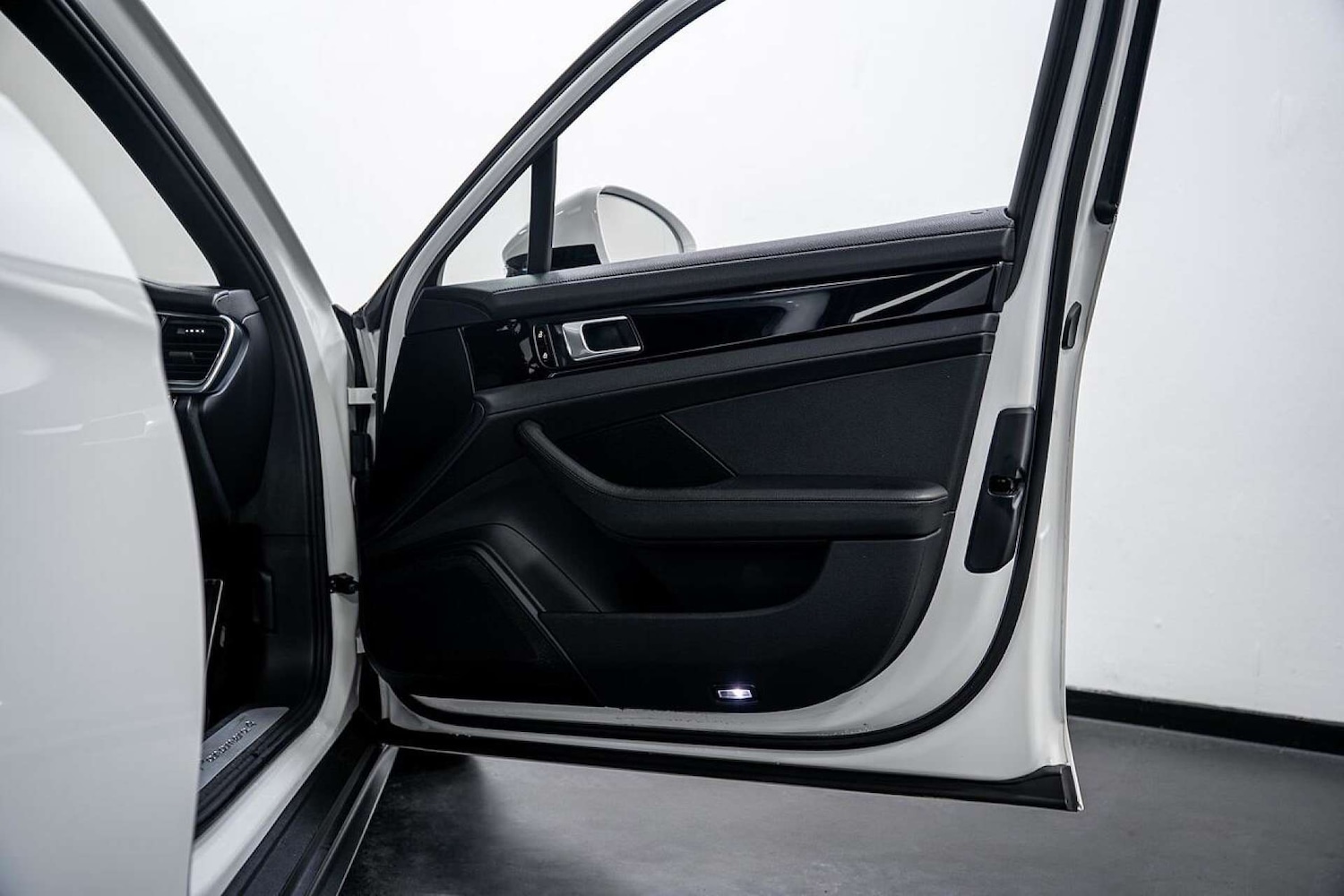 Used Porsche Panamera 2019 for sale - 77406622: Photo 11