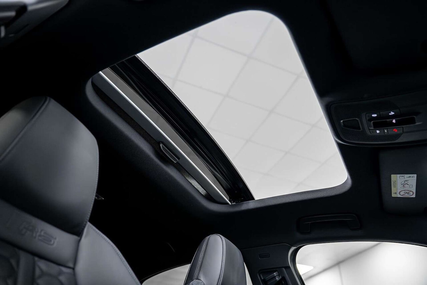 Used Audi RS3 2025 for sale - 77406638: Photo 40