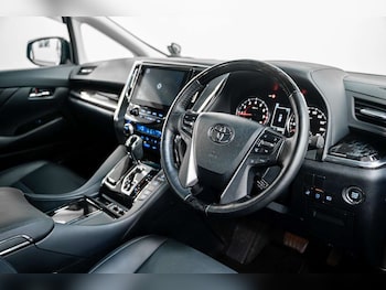 Used Toyota Alphard 2022 for sale - 78606728: Photo