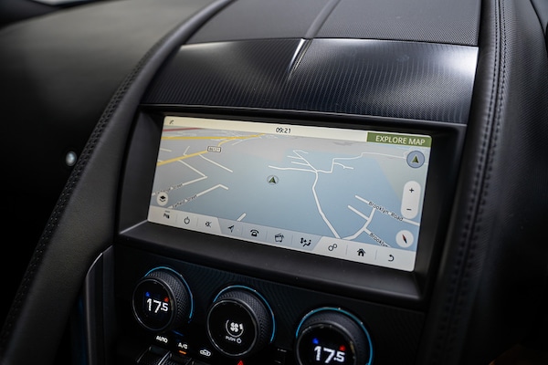 Used Jaguar F-Type 2018 for sale - 76205296: Photo 15