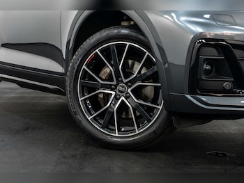 Used Audi Q5 2024 for sale - 78520846: Photo