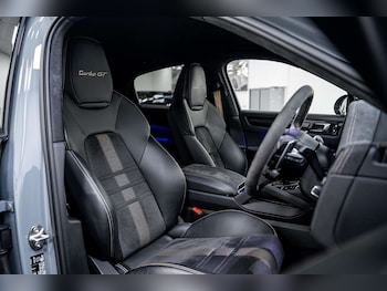 Used Porsche Cayenne 2022 for sale - 77406642: Photo