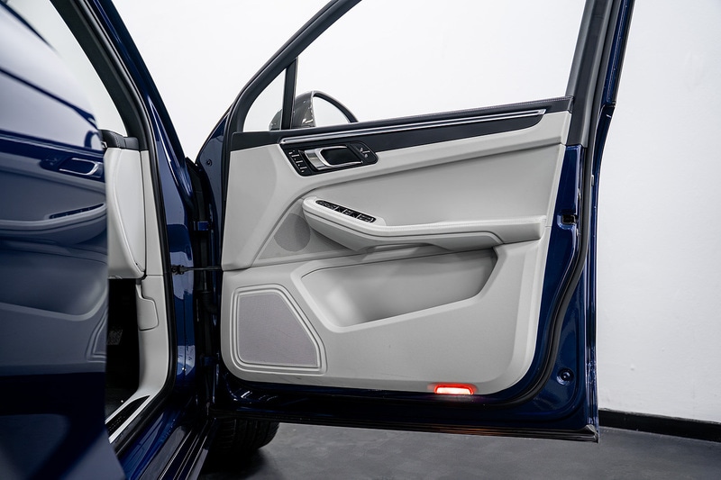 Used Porsche Macan 2022 for sale - 76682379: Photo 23