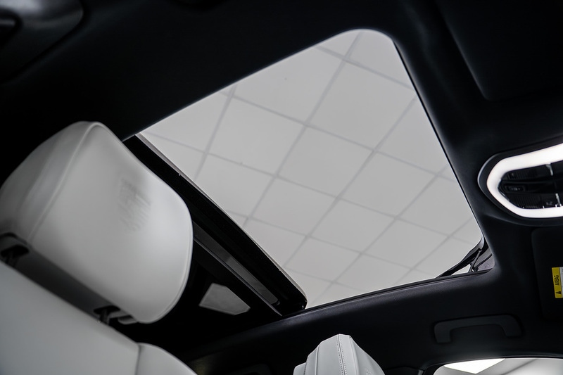 Used Porsche Macan 2022 for sale - 76682379: Photo 39