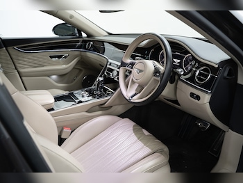 Used Bentley Flying Spur 2020 for sale - 79562127: Photo