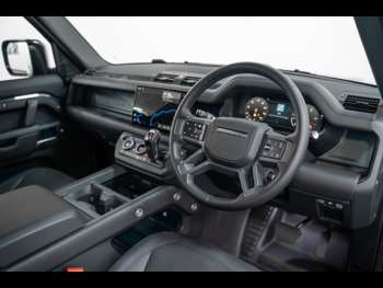 Used Land Rover Defender 90 2024 for sale - 74695516: Photo