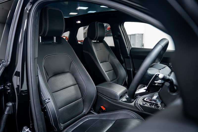 Used Jaguar E-Pace 2023 for sale - 76292191: Photo 2