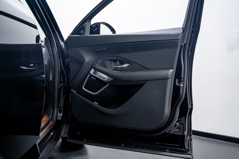 Used Jaguar E-Pace 2023 for sale - 76292191: Photo 23