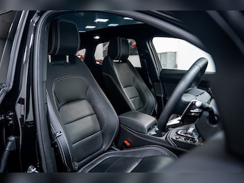 Used Jaguar E-Pace 2023 for sale - 76292191: Photo