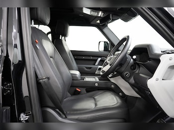 Used Land Rover Defender 110 2024 for sale - 79394798: Photo