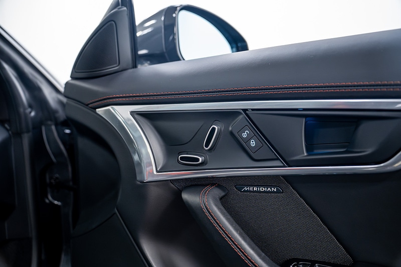 Used Jaguar F-Type 2019 for sale - 76368274: Photo 21