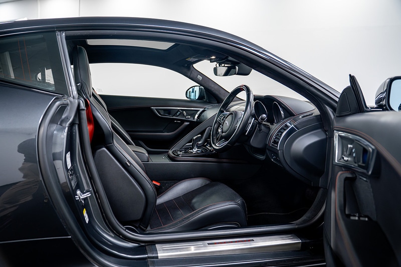 Used Jaguar F-Type 2019 for sale - 76368274: Photo 24